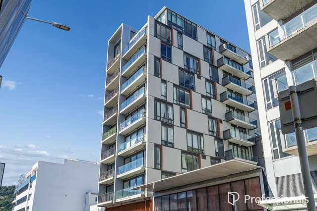 72/13 College Street Te Aro_1