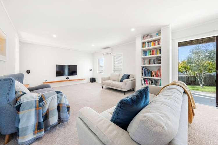 8 Robin Lane Browns Bay_12