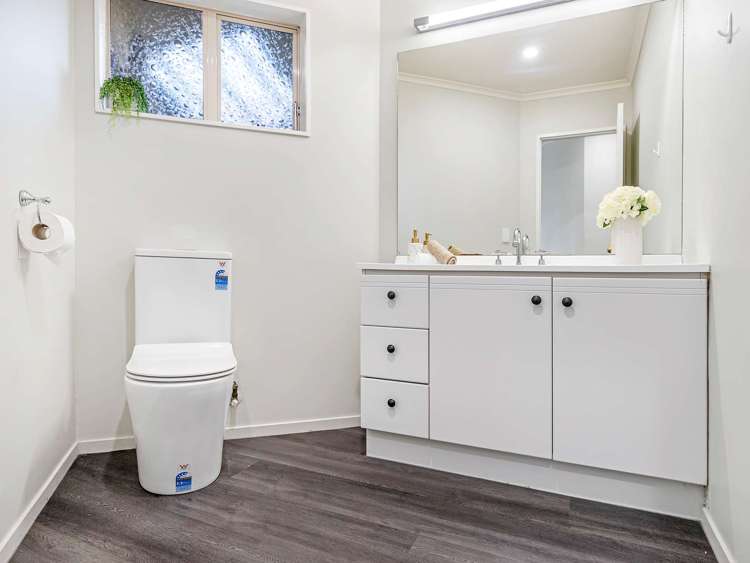 4 Longwood Place Harrowfield_21