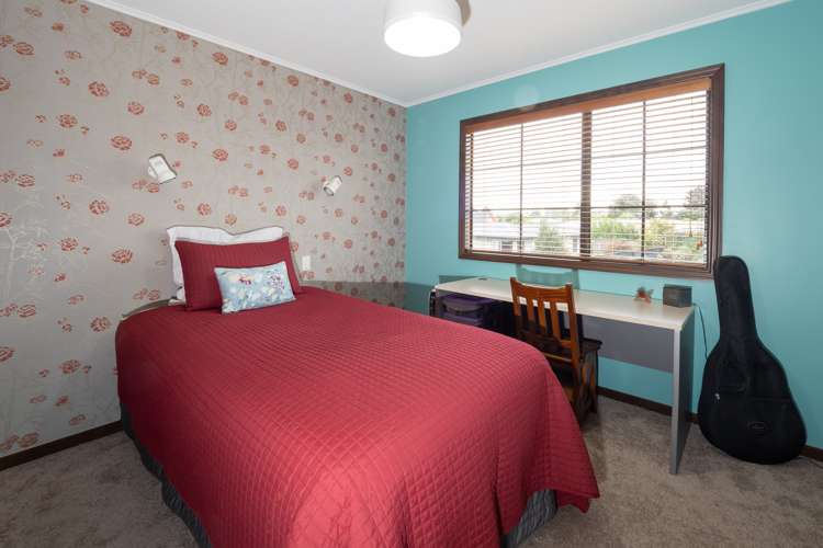 5 Glassey Drive Allenton_17