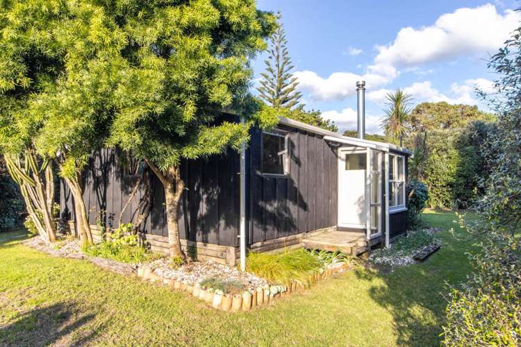 236 Bethells Road Bethells Beach_16