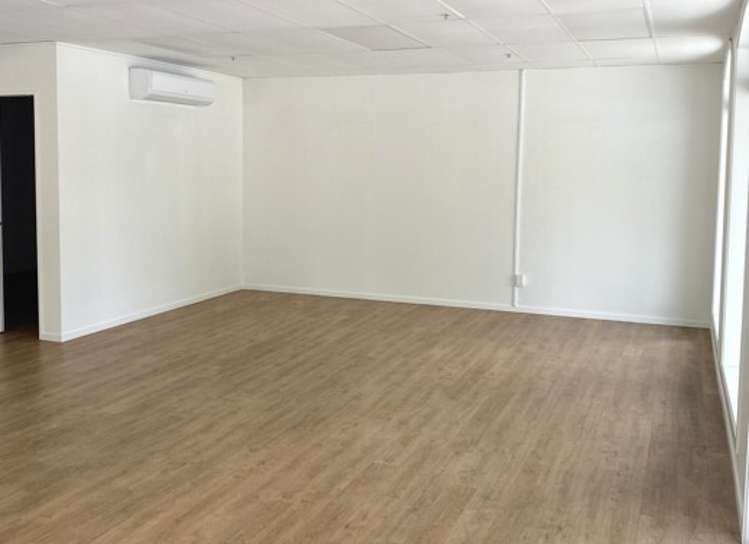 Unit 1, 21 Bealey Avenue Merivale_4