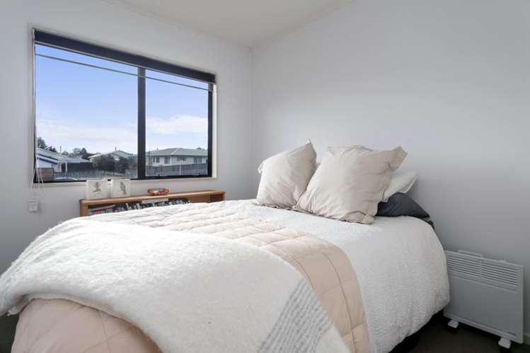 33 Tawa Street 11201_6