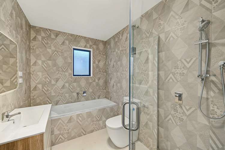 11,13,15 Mamaku Road Waiuku_12