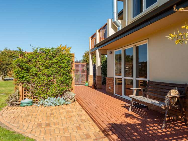 5 Shoreline Place Rarangi_31