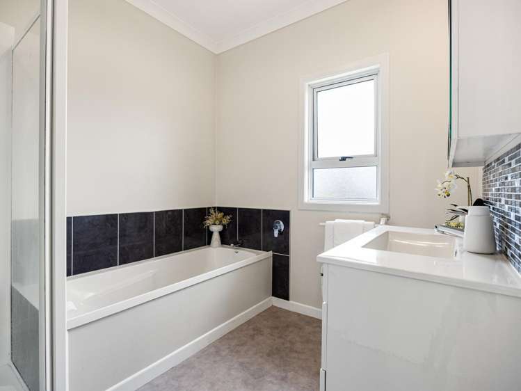 946 River Road Queenwood_13