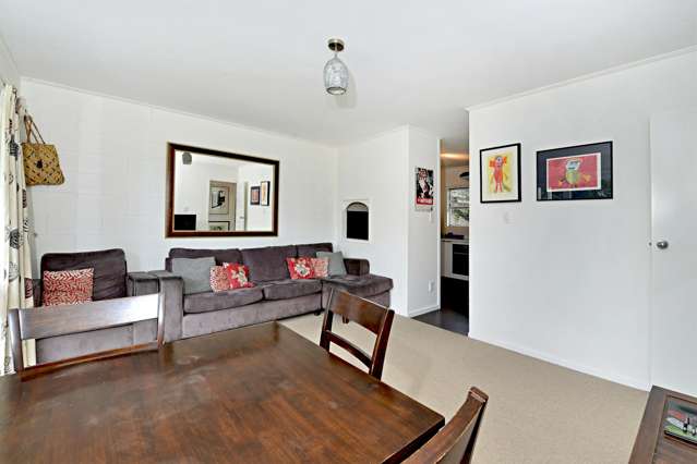 3/2 Mountain View Road Morningside_2