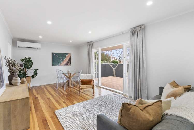 1/104 Beach Road Pahurehure_4