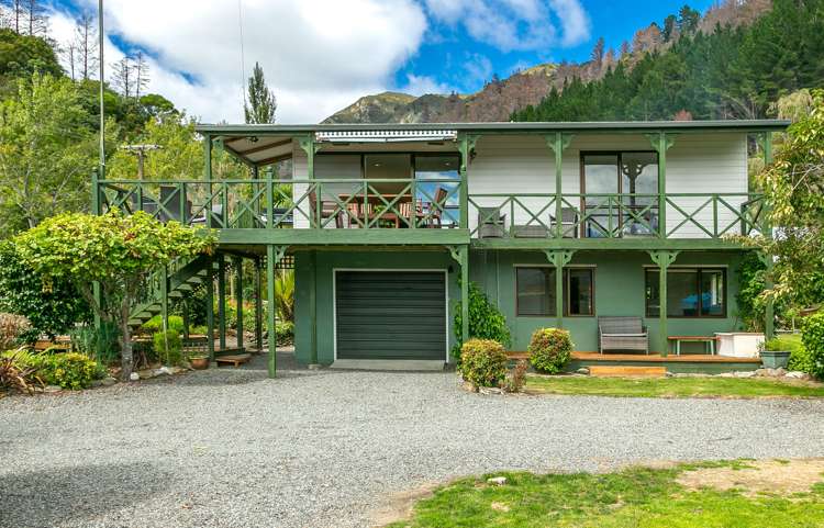 6 Brough Place Anakiwa and Surrounds_18