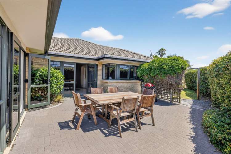 4 Halesia Place Mt Maunganui_16