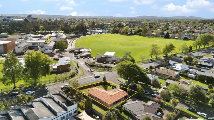 2 Kingsford Mews Hamilton East_24