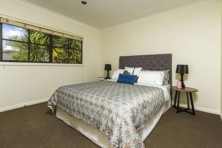 16a Mayfair Crescent Mairangi Bay_14