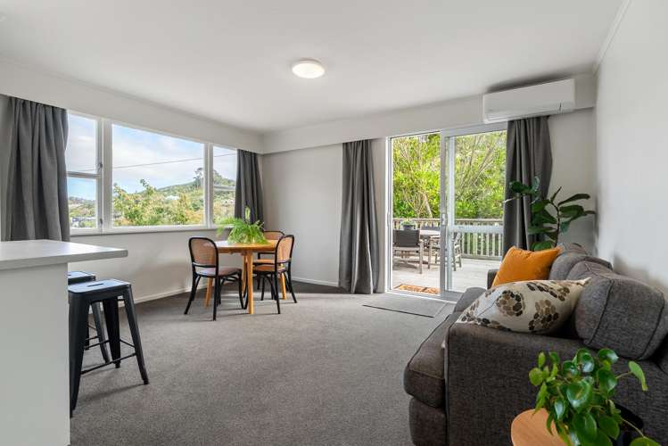 5 Chaucer Way Karori_3