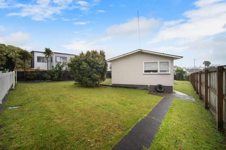 591 Massey Road Mangere_12