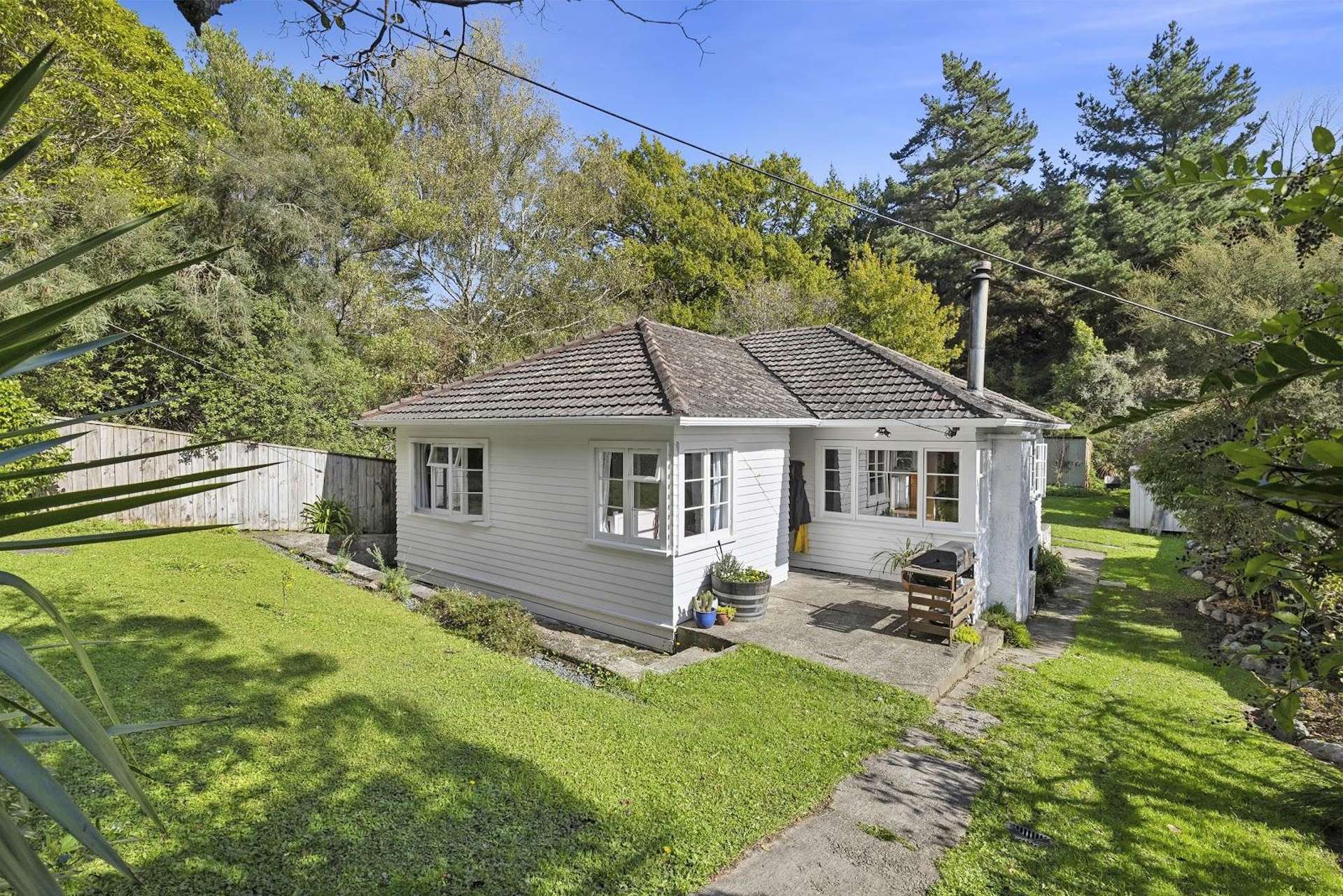 90 Murphy Street Toi Toi_0