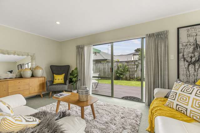 2/161 Church Street Onehunga_1