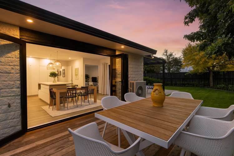 69 Regency Crescent Redwood_18