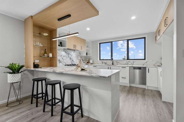 53 Earp Crescent Chartwell_2