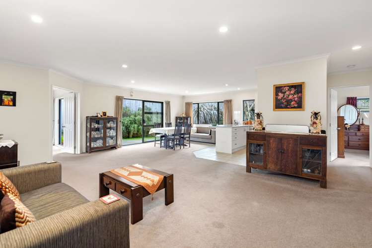 15 Balmacewan Drive Kamo_1