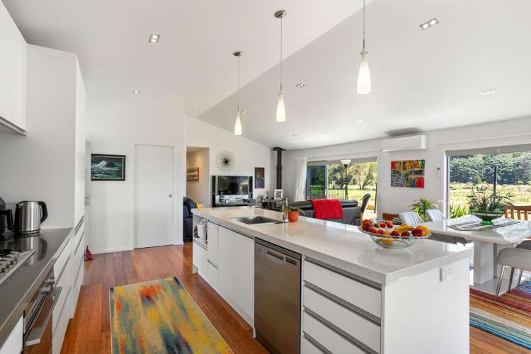 121 Seabreeze Lane Whangamata_5