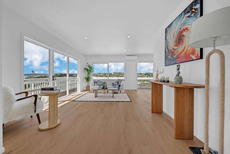9 Colmar Road Mellons Bay_2