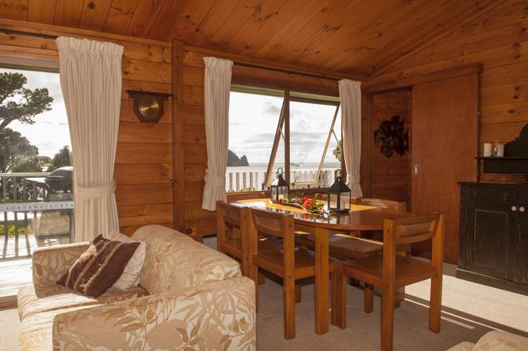 3 Harsant Avenue Hahei_15