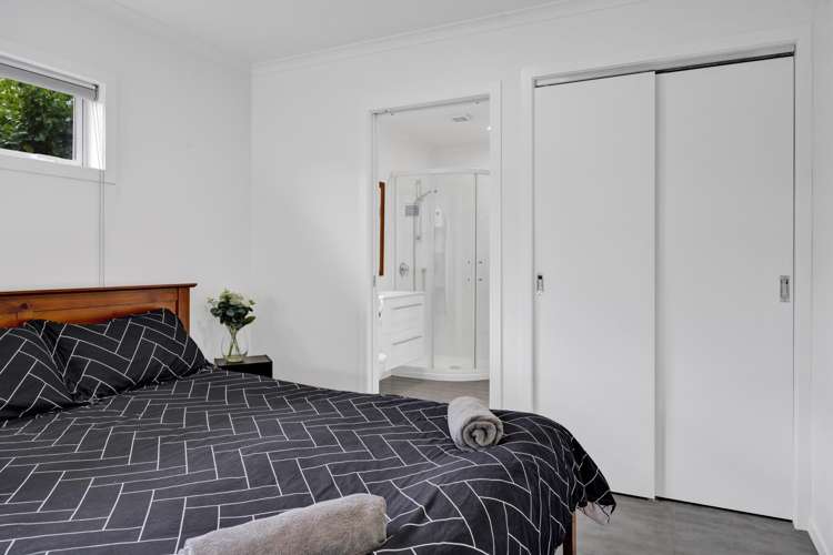 5 Dorset Street Opunake_24