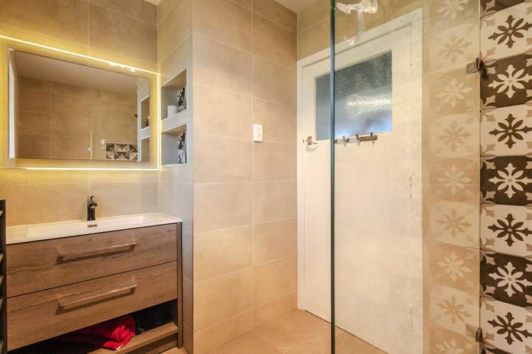 14 Jollie Street Hokitika_19