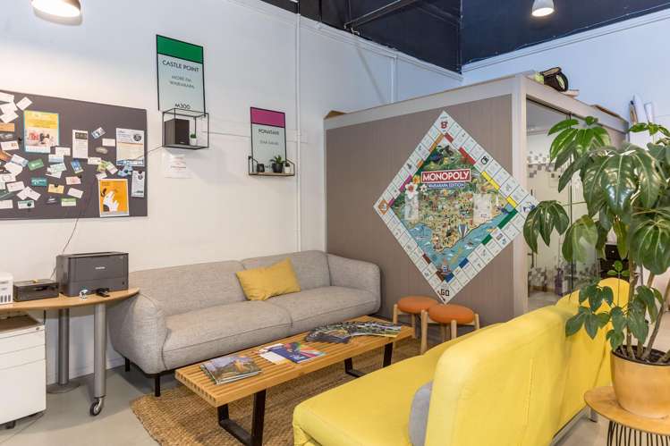 66-80 High Street North Carterton_19