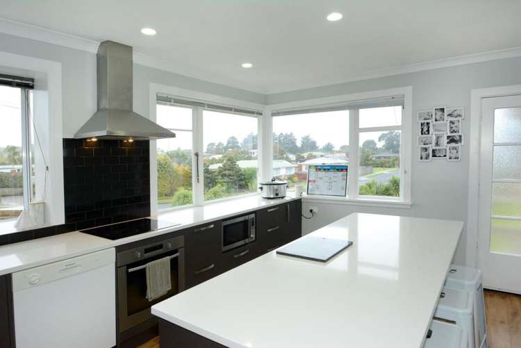 2 Valiant Road Waldronville_5