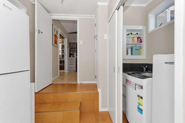 2 James Street Hamilton East_17