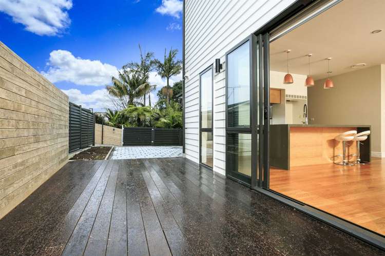 7a Heathcote Road Castor Bay_17