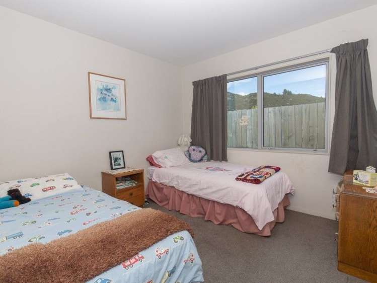 69 Dale Street Albert Town_12