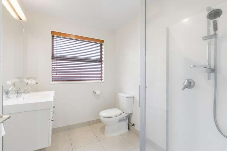 51 Risinghurst Terrace Lower Shotover_10