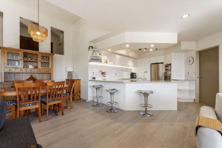 8 Lorrigan Way Welcome Bay_8