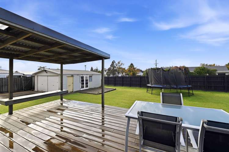 11 Byron Grove Owhata_10