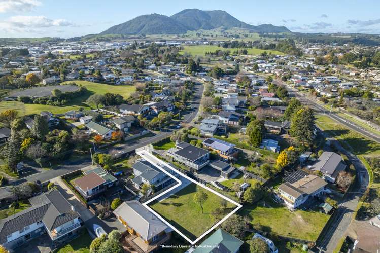 2/105 Taupo View Road_5