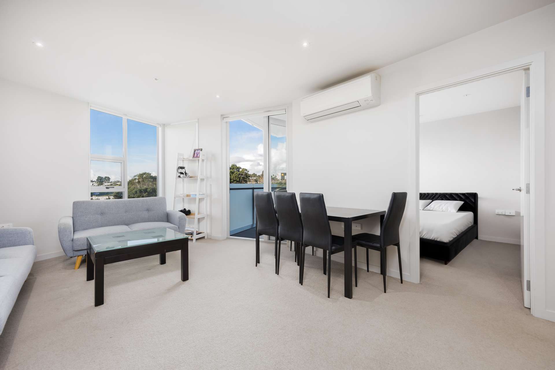 205/1 Rose Garden Lane Albany_0