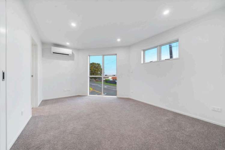 1-2/30 Carruth Road Papatoetoe_14
