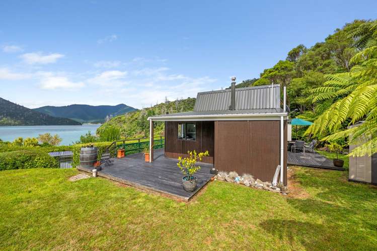 Lot 2 Te Iro Bay Arapaoa Island_11