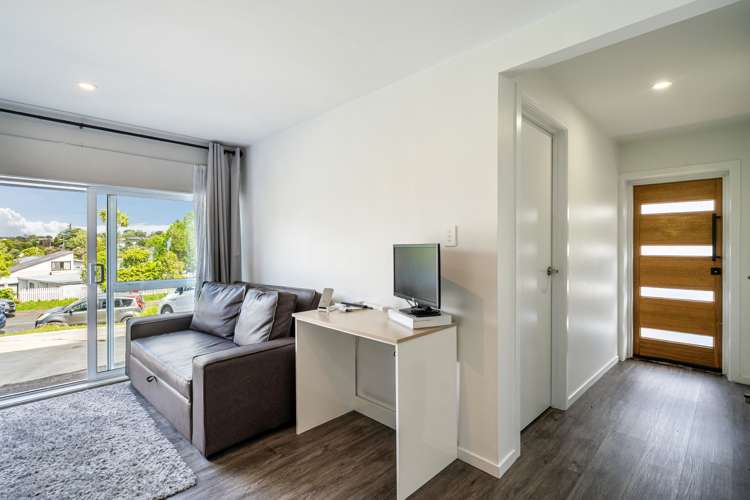 52 Ayton Drive Totara Vale_17