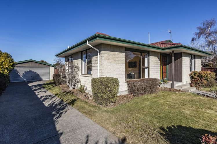 3 Manson Place Russley_22