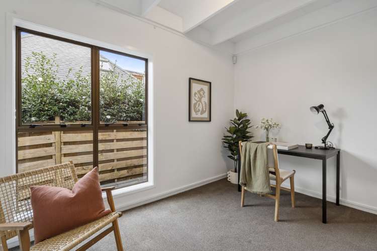 2/1 Totara Grove Hillcrest_20