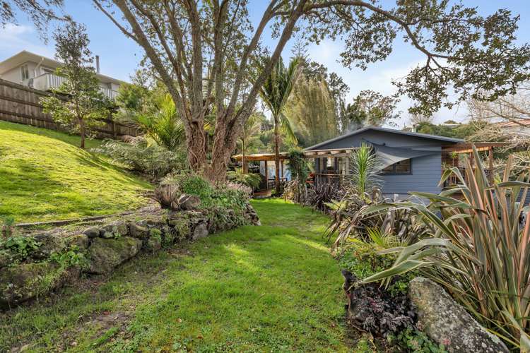 40 Memorial Drive Parahaki_25