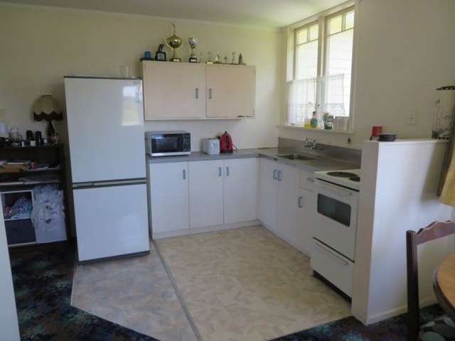 14b Douglas Street Levin_3