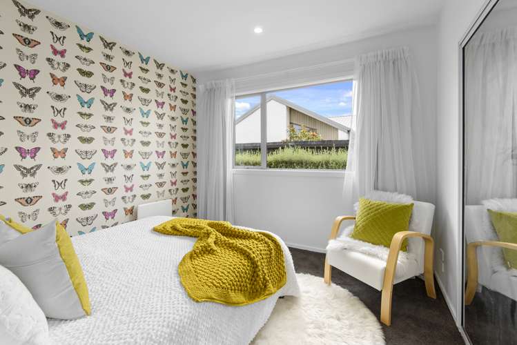 51 Vernon Drive Lincoln_20