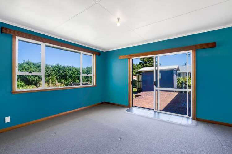 32 Dieffenbach Street Opunake_15