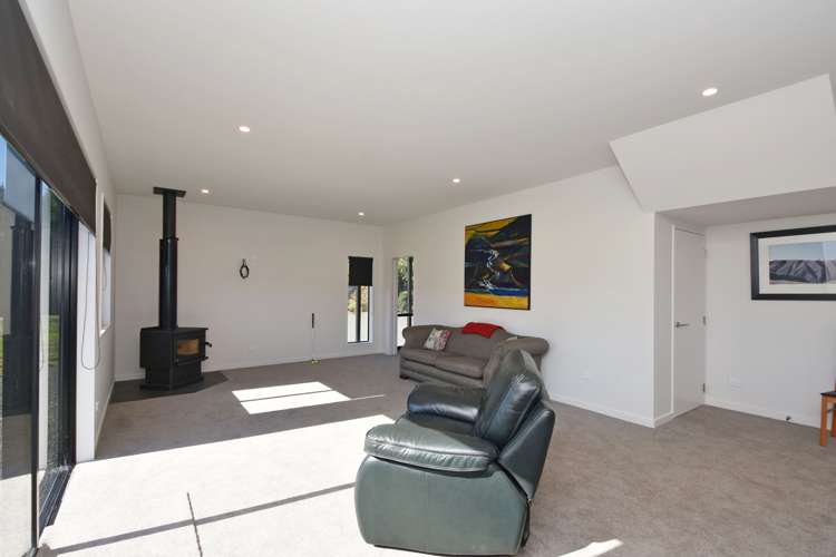 193 Dunns Road Otatara_5