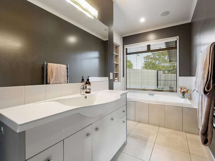 9 The Esplanade Huntington_15