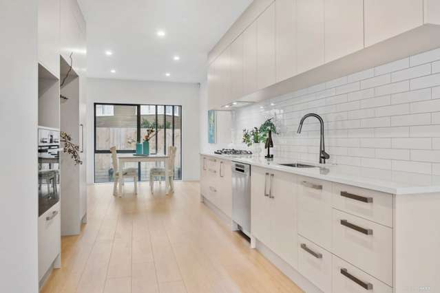 9/28 Ludlow Terrace Totara Vale_4